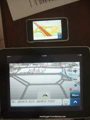 GPS Papago perbandingan dengan ipod 
touch